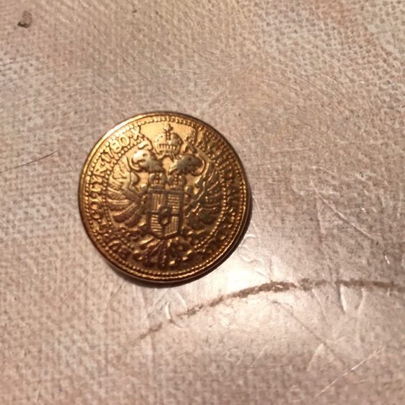 Bill Blass Blazer Buttons - Picture 6 of 8